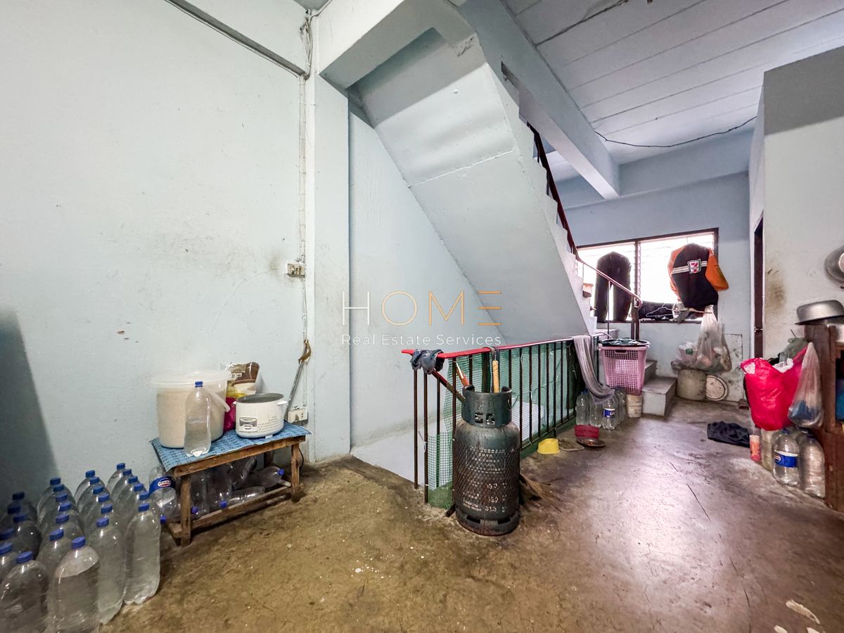 For SaleShop HouseRama5, Ratchapruek, Bangkruai : Commercial buildings on the main road, Pathum Samphan / 4.5 layers (sell), Commercial Building on the Main Road Pathum sampharan / 4.5 Floors (For Sale) Cof674