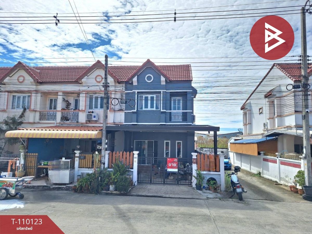 For SaleTownhomePathum Thani,Rangsit, Thammasat : Townhouse for sale Porporn Village Lam Luk Ka-Khlong 7, Pathum Thani