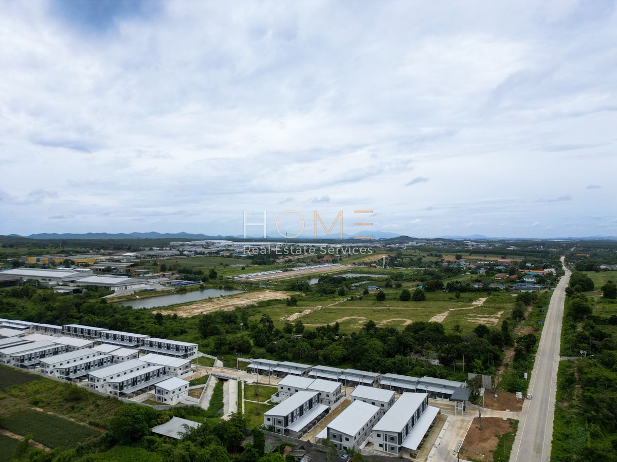 ขายที่ดินระยอง : ทำเลทองโลจิสติกส์! ✨ ที่ดิน 21 ไร่ ผังม่วง มะขามคู่ นิคมพัฒนา ติดถนน 2026 ใกล้ถนน 36 / (ขาย), Land 21 Rai Muang Plan Makham Khu Nikhom Phatthana On Road 2026 Near Road 36 / (FOR SALE) NUT2024