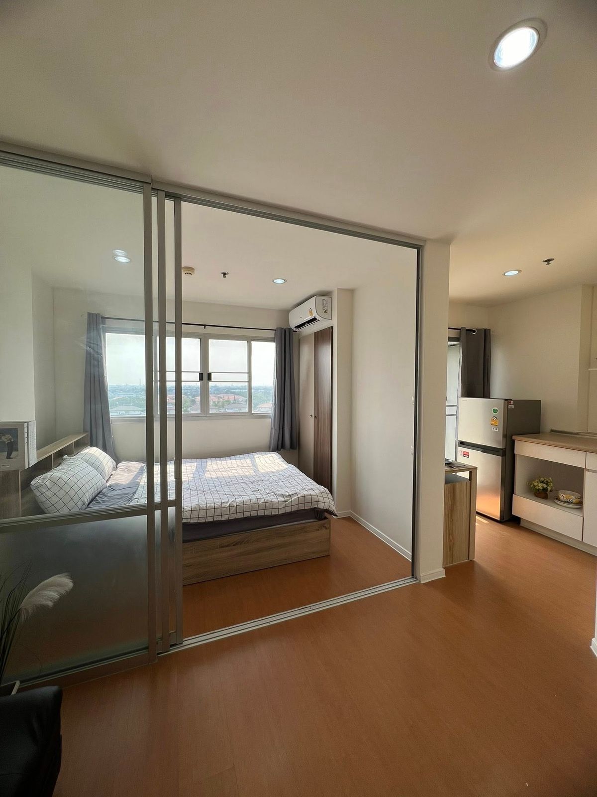 For RentCondoBangna, Bearing, Lasalle : For RENT 📢✨Lumpini Mega City Bangna 🌈 Condo on Bangna-Trat Road Convenient to travel. Building E, Floor 9, Size 23 sqm.