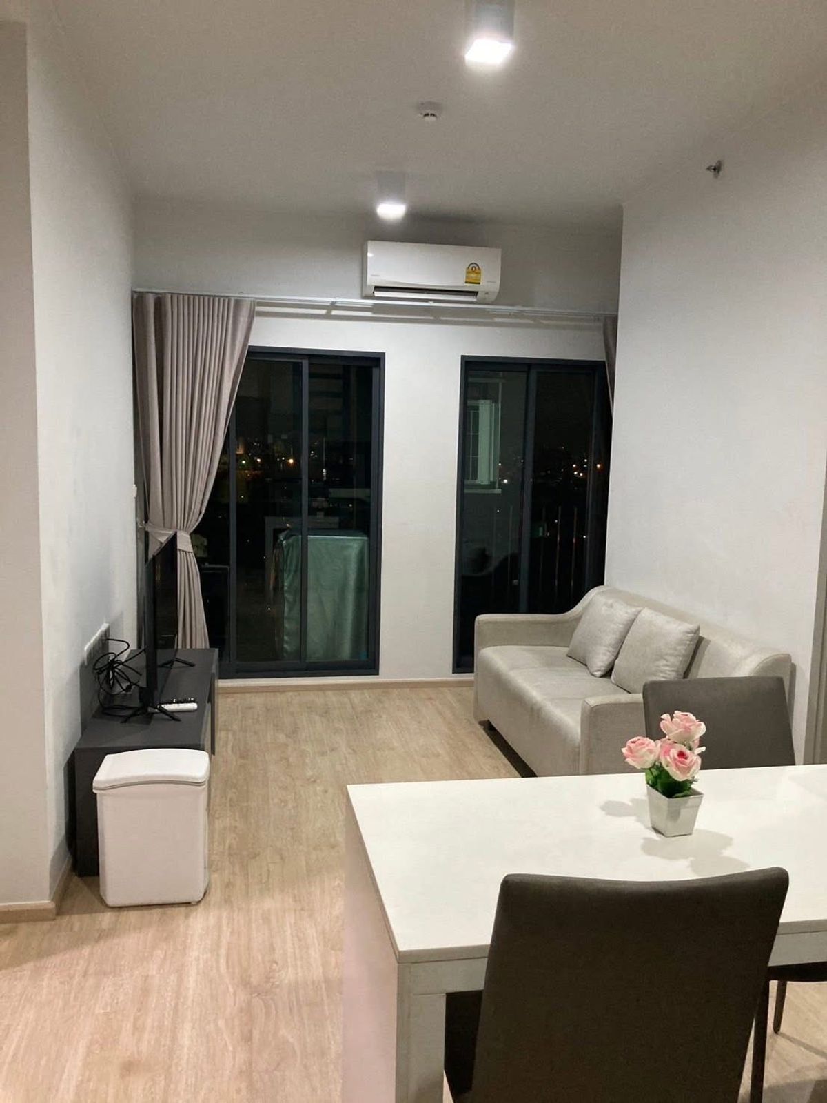 For RentCondoRama9, Petchburi, RCA : ❤️❤️ Can see the room 24/4/68 for rent IDEO NEW RAMA9 Line @900CQHK, Tel 0859114585. 25,000 baht/month, 1 year 27,000 baht/month, 6 month contract for sale 6,150,000 baht- Ramkhamhaeng intersection- 2 bedrooms, 2 bathrooms, 1 parking- 52 square meters- fl