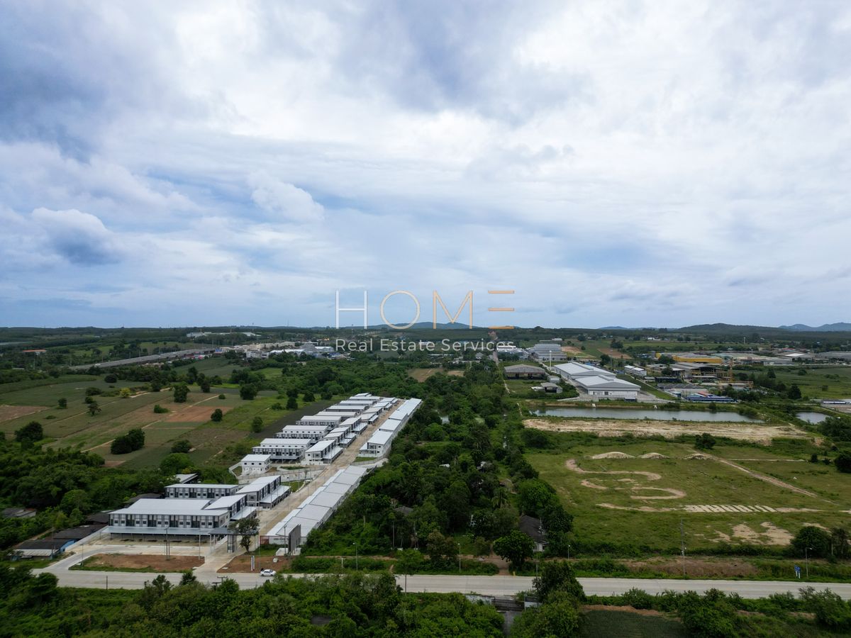 For SaleLandRayong : 21 rai of land, tamarind, pair, Nikom Nikphat / (Sell), Land 21 Rai Makham Khu Nikhom Phatthana / (For Sale) NUT2024