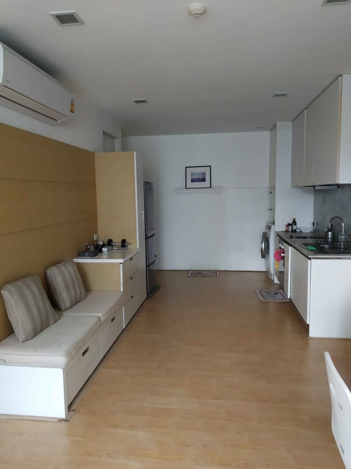 ขายคอนโดอารีย์ อนุสาวรีย์ : ขาย Villa Rachakru คอนโด Low Rise 8 ชั้น ใจกลางเมือง ที่สำคัญใกล้ BTS อารีย์