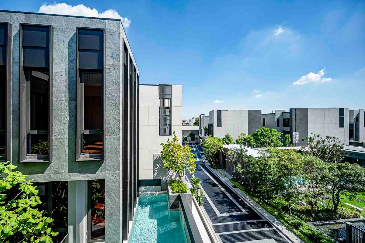 ขายบ้านพัฒนาการ ศรีนครินทร์ : 🚩 BUGAAN PATTANAKARN : “Luxury Private Villa ที่ไม่ได้แค่หรู...แต่เข้าใจตัวตนคุณ”