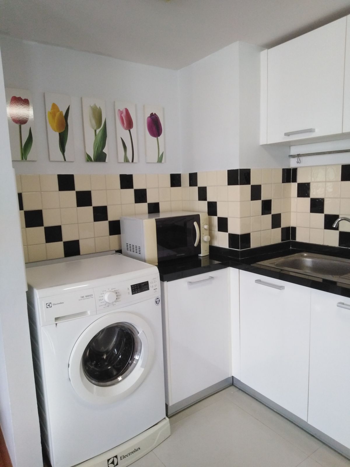 ให้เช่าคอนโดรัชดา ห้วยขวาง : 🔥ให้เช่าด่วนมาก🔥ชาโตว์ อินทาวน์ รัชดา 17 ห้องมุม ใกล้ MRT ห้วยขวาง และ MRT สุทธิสาร (Low-Rise )