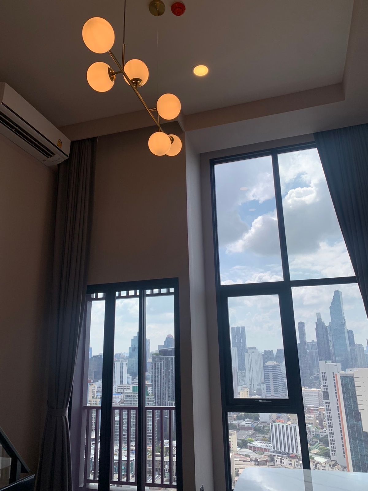 ให้เช่าคอนโดสยาม จุฬา สามย่าน : 🔥ให้เช่าด่วน🔥พาร์ค ออริจิ้น จุฬา - สามย่าน เฟอร์นิเจอร์ครบพร้อมเข้าอยู่  ใกล้ MRT หัวลำโพง