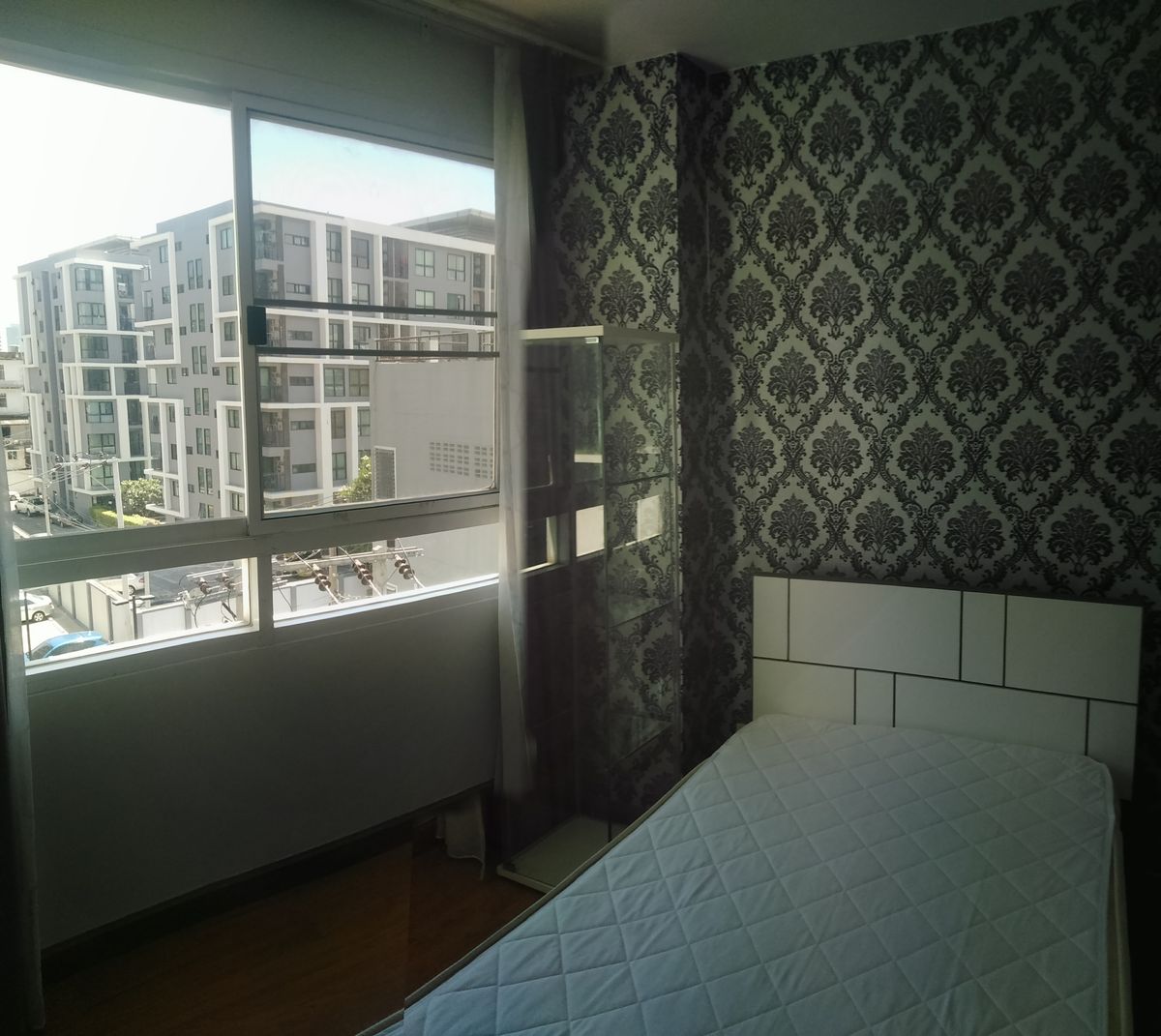 ให้เช่าคอนโดรัชดา ห้วยขวาง : 🔥ให้เช่าด่วนมาก🔥ชาโตว์ อินทาวน์ รัชดา 17 ห้องมุม ใกล้ MRT ห้วยขวาง และ MRT สุทธิสาร (Low-Rise )