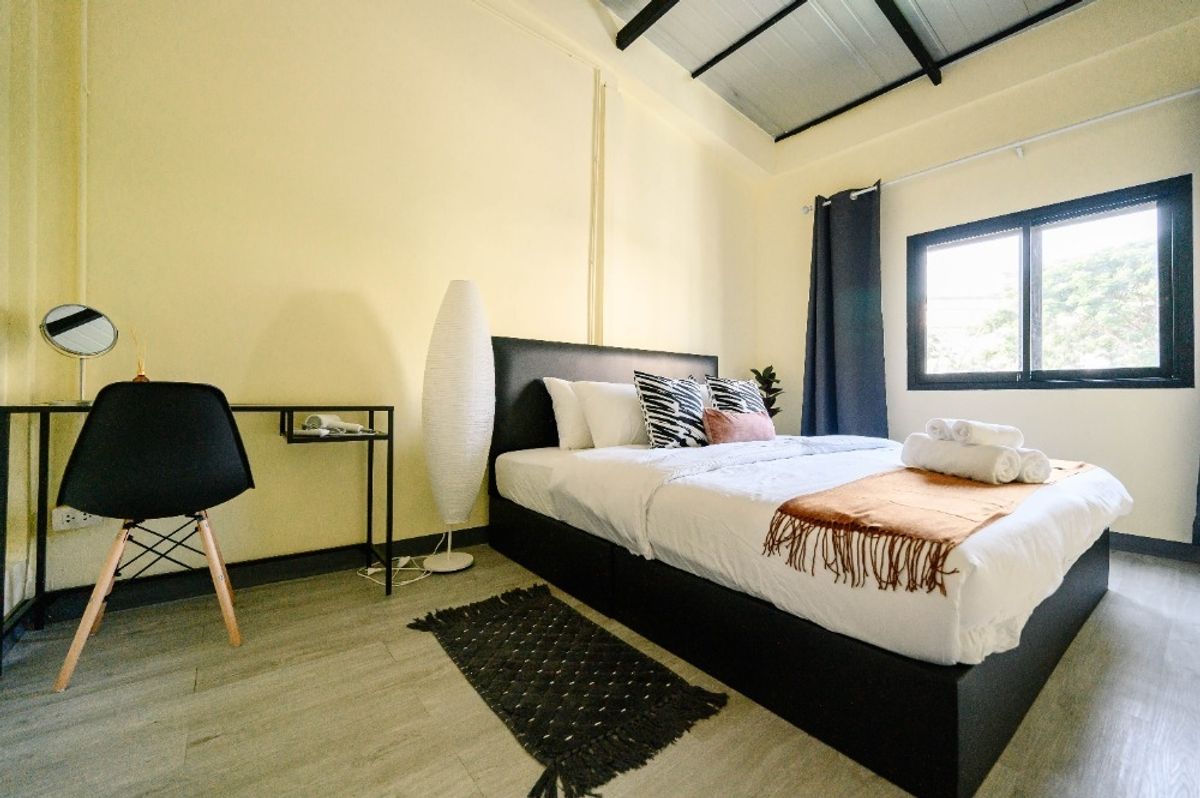 ขายอาคารพาณิชย์สยาม จุฬา สามย่าน : ขายอาคารพาณิชย์ MRT หัวลำโพง 2 ชั้น เหมาะ ลงทุนมาก (N.1599)