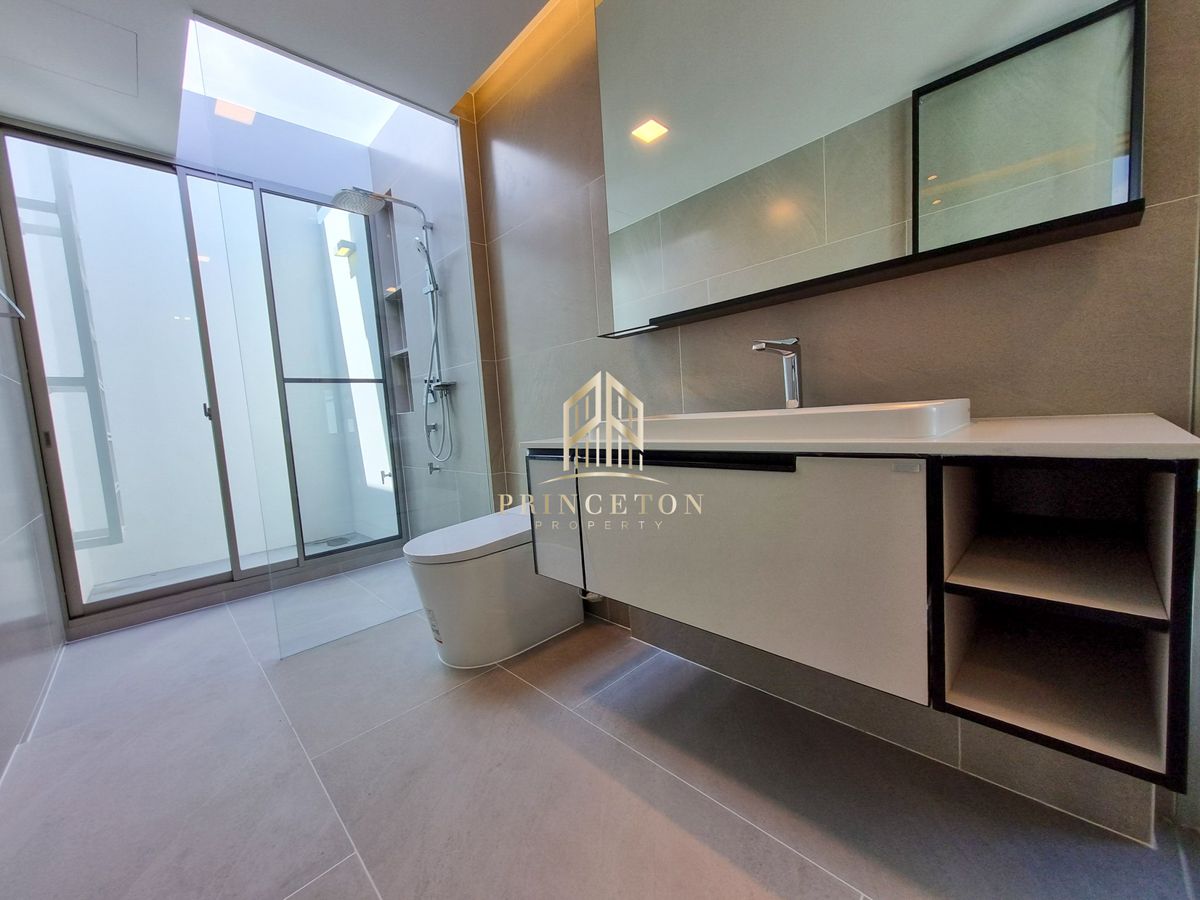 HousePattanakan, Srinakarin : VIVE Rama 9 complete with furniture 📞092-4252445