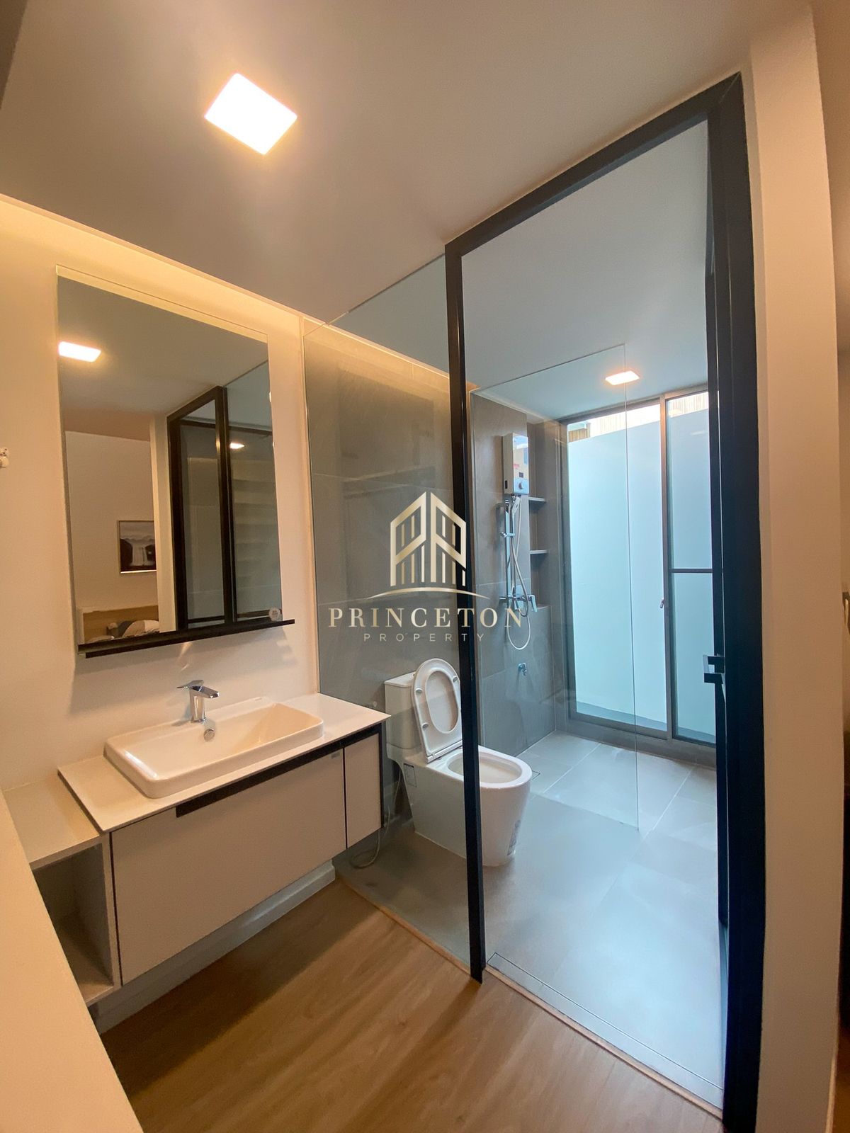 บ้านพัฒนาการ ศรีนครินทร์ : ขายหรือเช่า วีเว่ พระราม 9  📞092-4252445 VIVE Rama 9