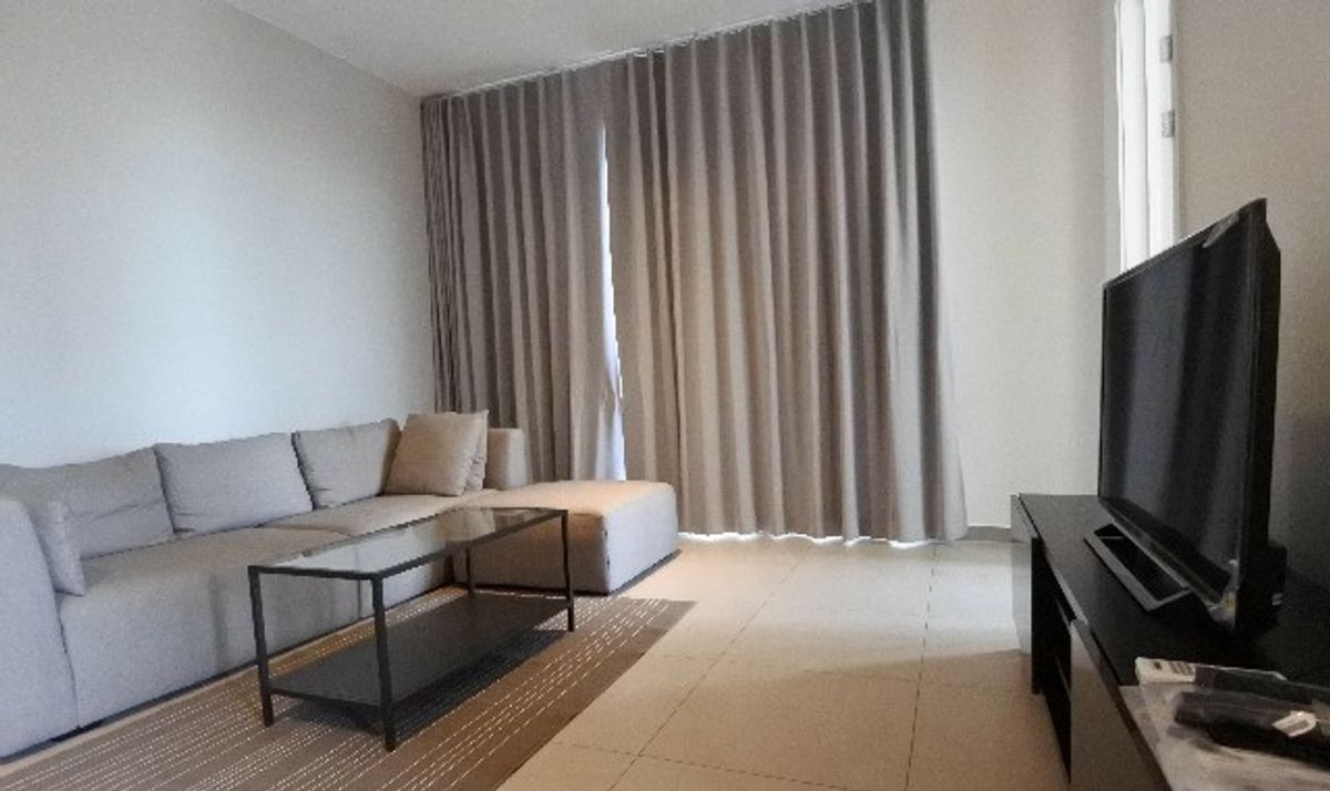 For RentCondoSukhumvit, Asoke, Thonglor : Low floor 2 bed 1 bath 63 sqm condo at The Lofts Ekkamai for rent 45,000THB per month, Ekkamai BTS.