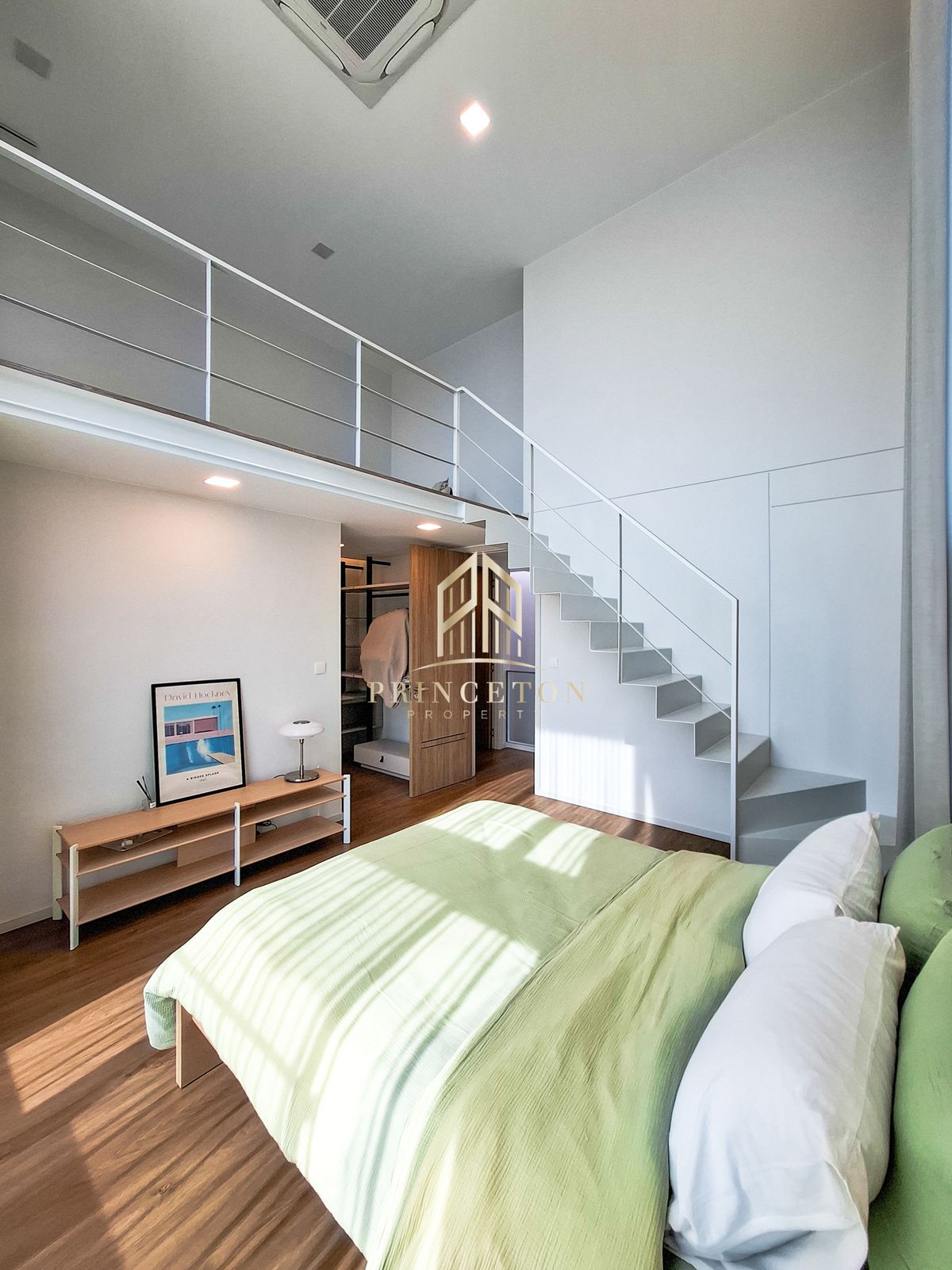 HousePattanakan, Srinakarin : VIVE Rama 9 complete with furniture 📞092-4252445