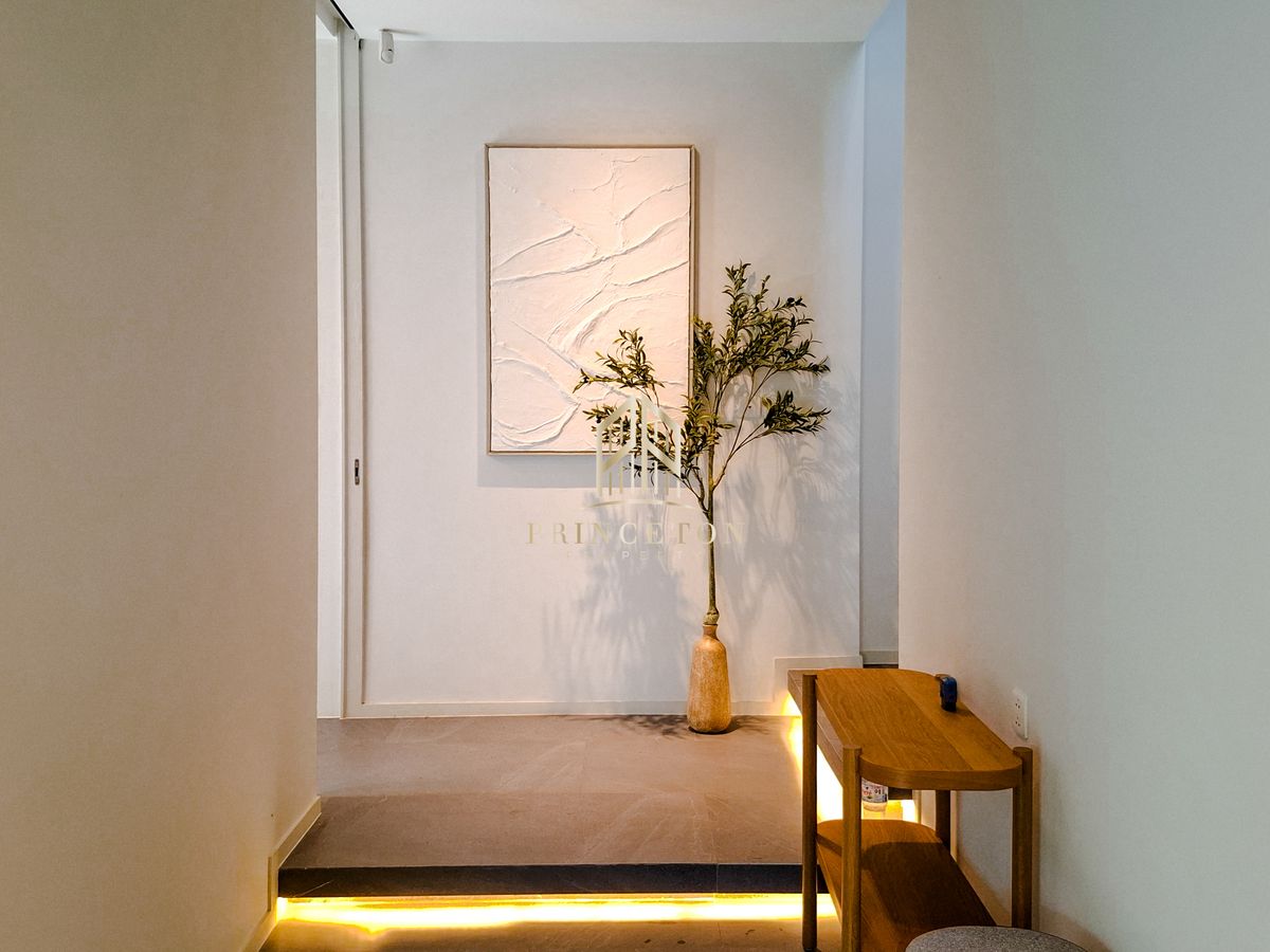 HousePattanakan, Srinakarin : VIVE Rama 9 complete with furniture 📞092-4252445