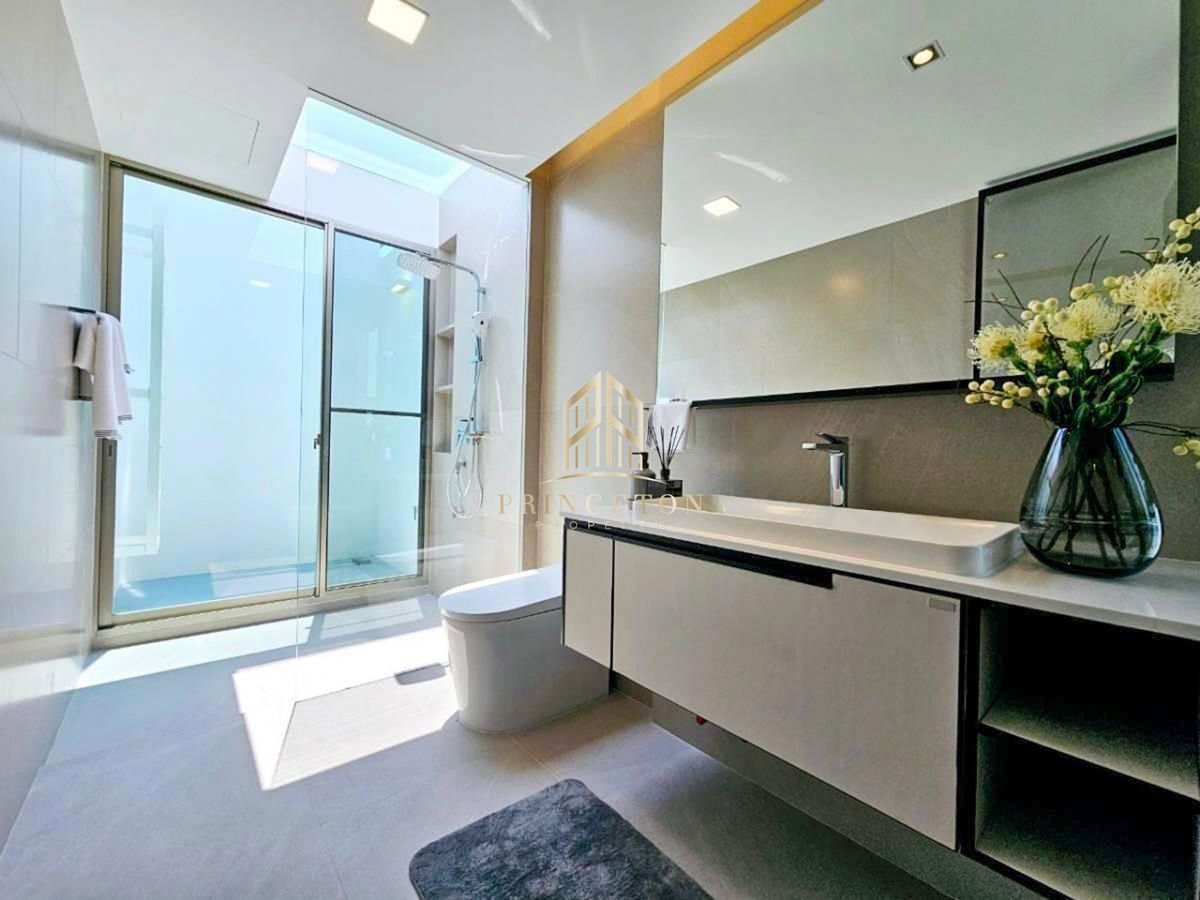 HousePattanakan, Srinakarin : VIVE Rama 9 near Wellington College 📞092-4252445