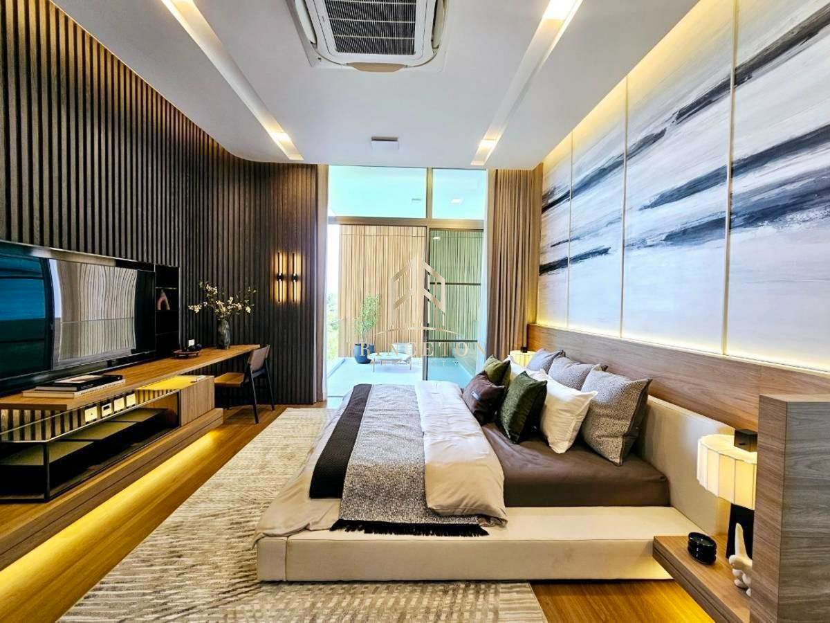 HousePattanakan, Srinakarin : VIVE Rama 9 near Wellington College 📞092-4252445