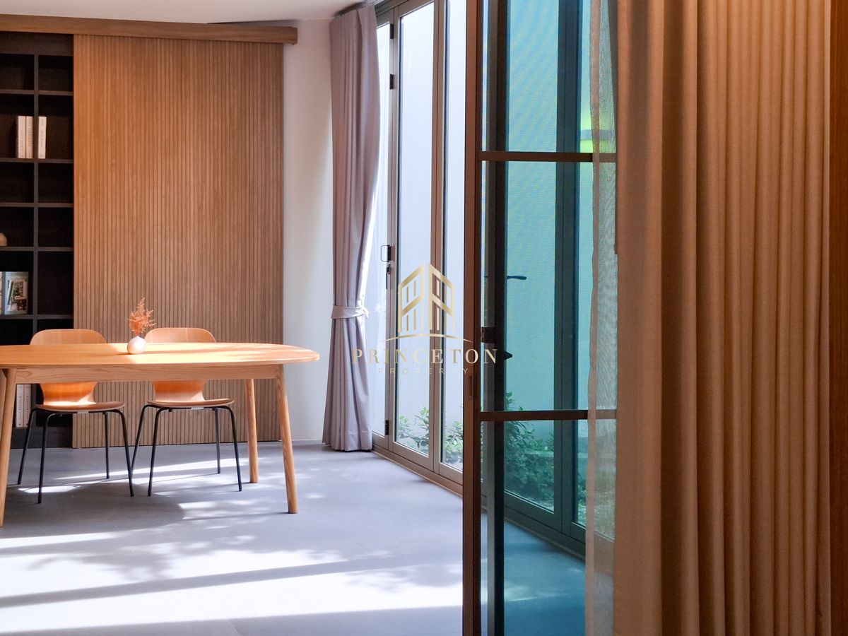 HousePattanakan, Srinakarin : VIVE Rama 9 complete with furniture 📞092-4252445