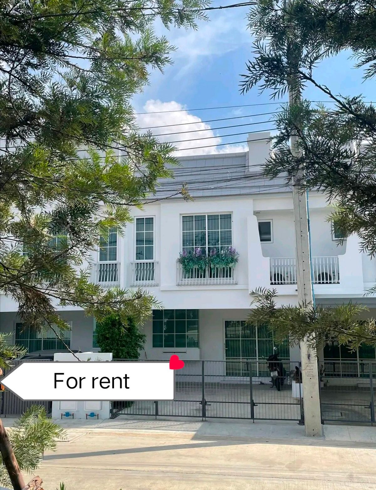 For RentHouseBangna, Bearing, Lasalle : 🔥🔥 TOWNHOME for RENT VILLGGIO 3 SRINAKARIN - Bangna 🔥🔥next to mega bangna