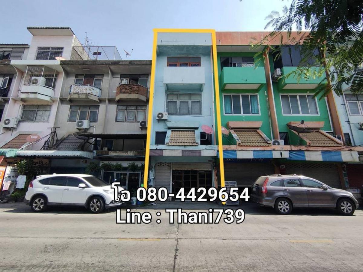 For RentShop HouseRama5, Ratchapruek, Bangkruai : 3 -storey commercial building, Bang Kruai for rent, 15,000 on the road, suitable for trading