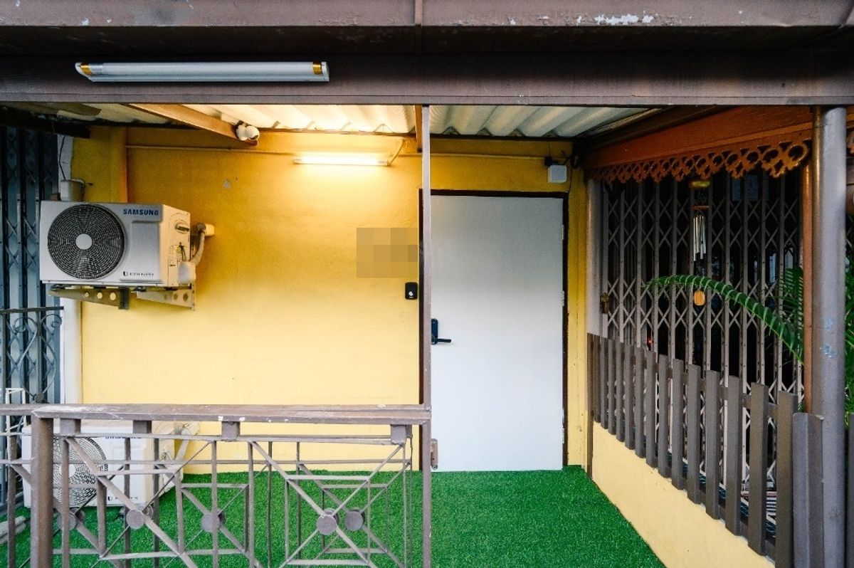 ขายอาคารพาณิชย์สยาม จุฬา สามย่าน : ขายอาคารพาณิชย์ MRT หัวลำโพง 2 ชั้น เหมาะ ลงทุนมาก (N.1599)