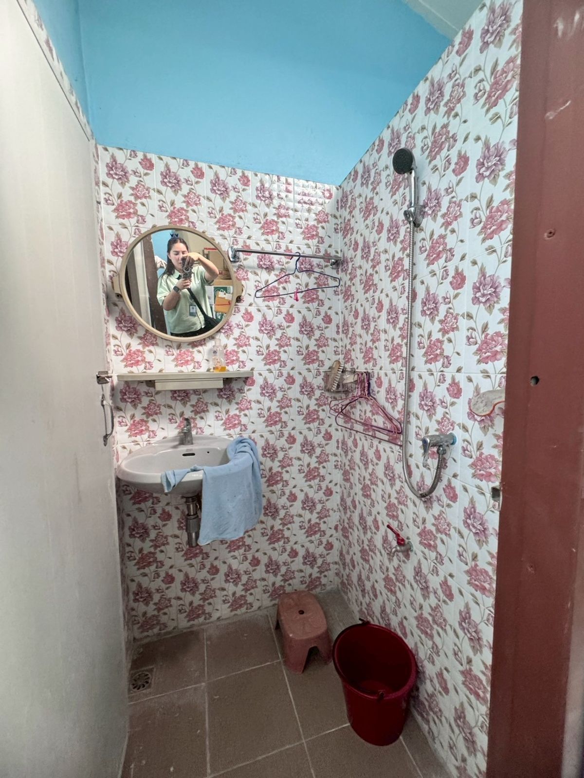 ขายอาคารพาณิชย์สีลม ศาลาแดง บางรัก : ขายตึกแถว ซอยจินดาถวิล แขวงมหาพฤฒาราม บางรัก ทำเลดีใกล้บรรทัดทอง (N.1598)