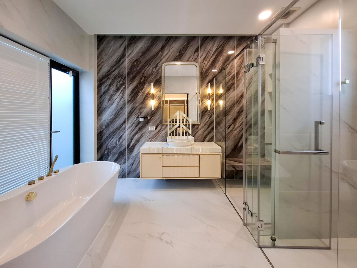 HousePattanakan, Srinakarin : Luxury House For Sale or Rent Nantawan Rama 9 New Krungthep Kreetha 