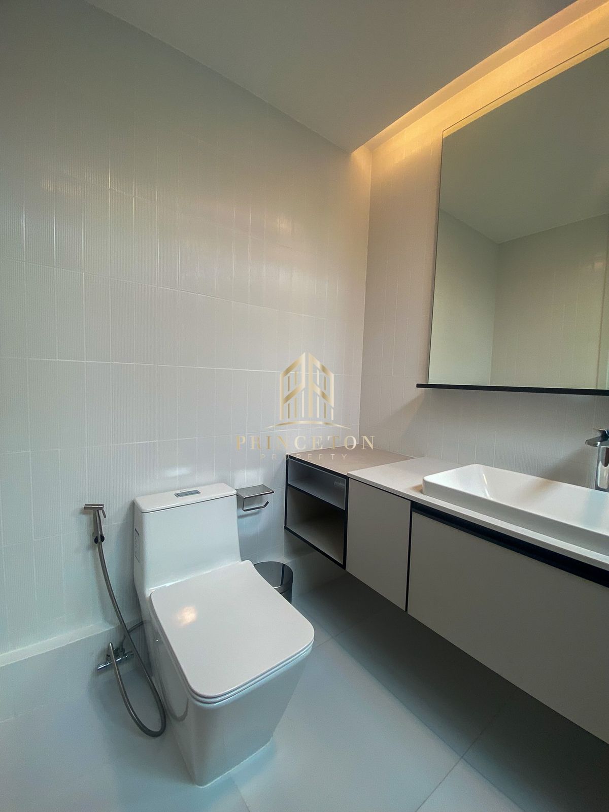 บ้านพัฒนาการ ศรีนครินทร์ : ขายหรือเช่า วีเว่ พระราม 9  📞092-4252445 VIVE Rama 9