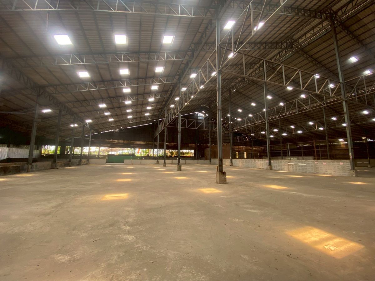 For RentWarehouseNakhon Pathom : For the knee, Nakhon Pathom, near Makro, Nakhon Pathom (Rong Maduea Road)