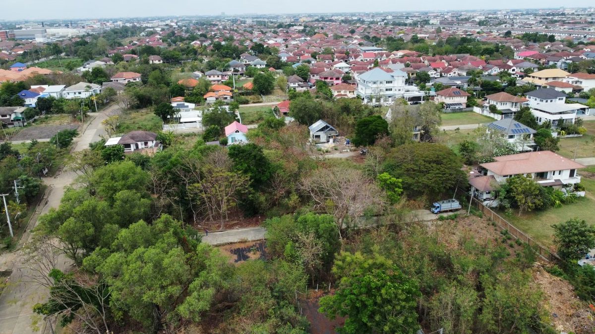 ขายที่ดินปทุมธานี รังสิต ธรรมศาสตร์ : ขายที่ดินเปล่า แปลงริม หมู่บ้านสีวลี 1 รังสิต-คลอง 2 (Land & Houses) 📍 ถนนรังสิต-นครนายก ขายถูกที่สุดในโครงการ‼️ ราคาต่ำกว่าประเมินมาก