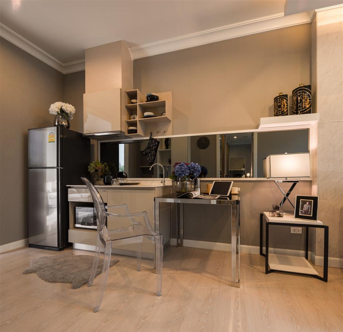 ขายคอนโดพระราม 9 เพชรบุรีตัดใหม่ RCA : ราคาดี ย่านทองหล่อ ใกล้ รพ กรุงเทพ 1 นอน 081-245-7349