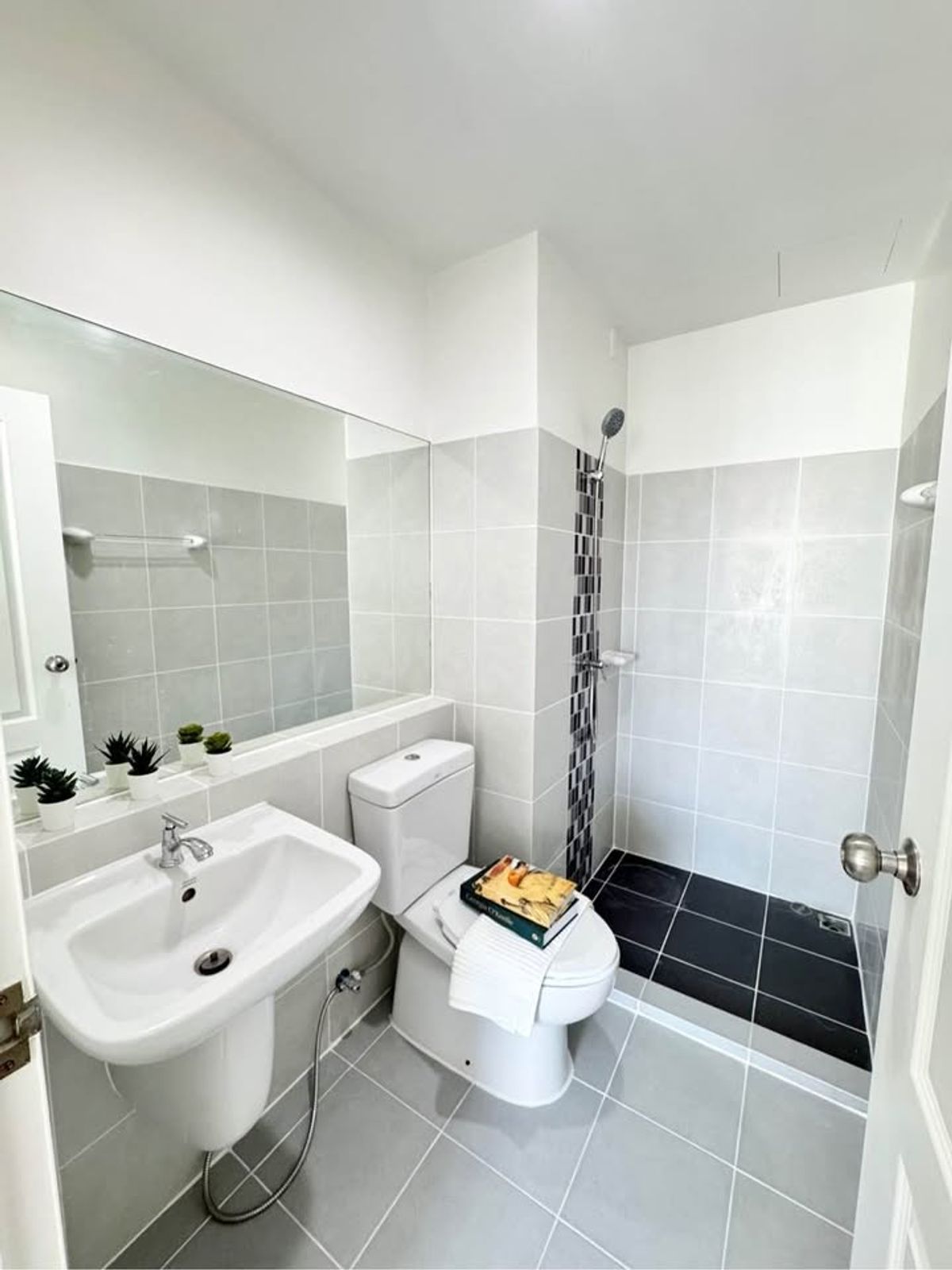 ขายคอนโดเสรีไทย-นิด้า : 🎉✨ คอนโด 624 คอนโดเลต ลาดพร้าว ✨ ตกแต่งใหม่สวย เฟอร์ครบ พร้อมอยู่ 