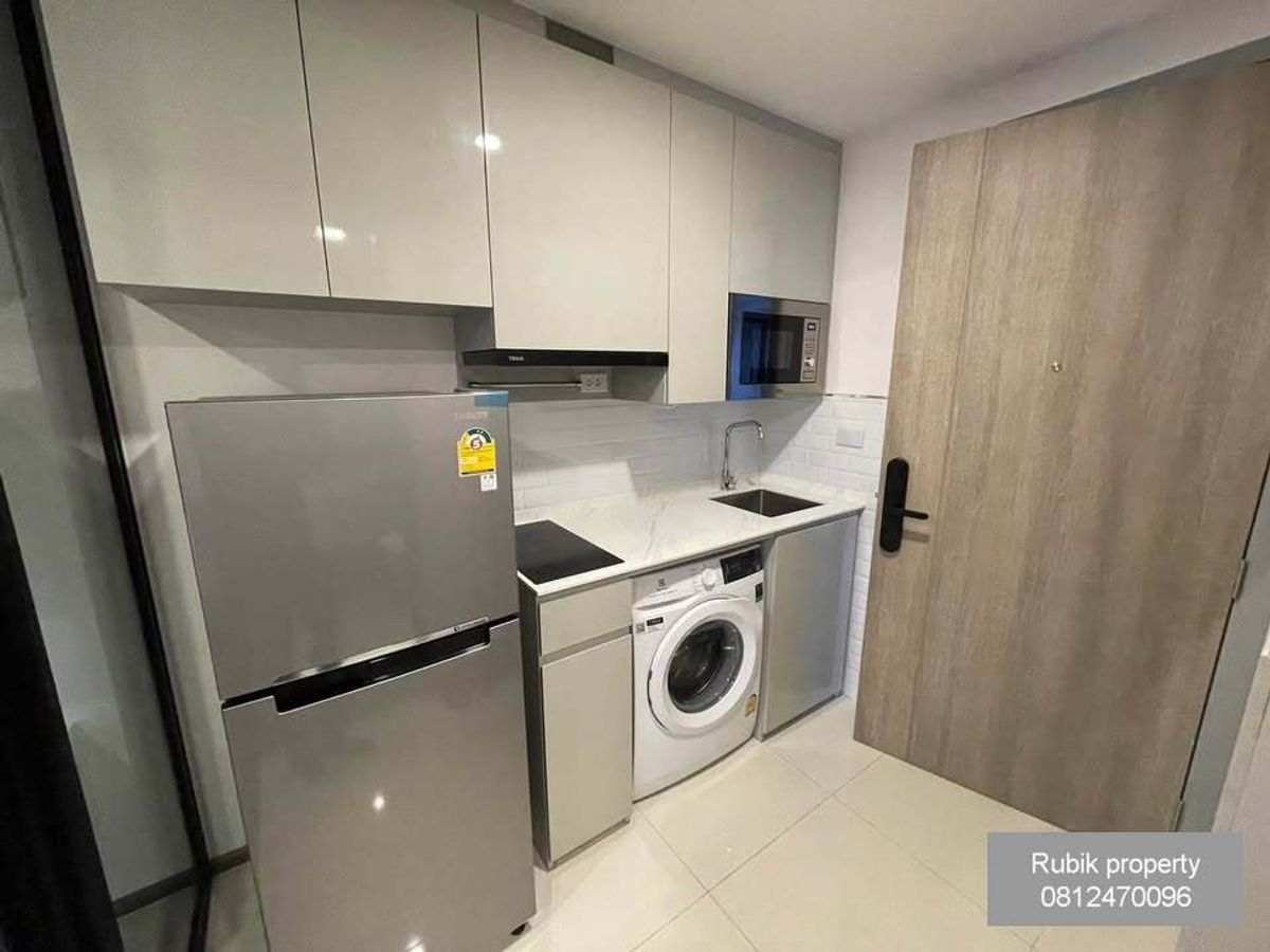ให้เช่าคอนโดรัชดา ห้วยขวาง : 🏙️ High-Class Condo for Rent: SOHO Bangkok Ratchada by Origin (Park Luxury) (RB757)