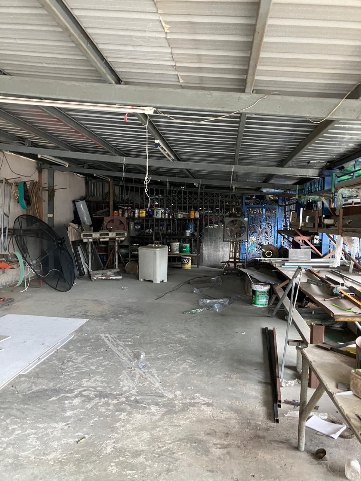 ขายที่ดินพุทธมณฑล ศาลายา : 🔥 โอกาสทอง! ที่ดิน + อาคารพาณิชย์ + โกดัง ติดถนนใหญ่ศาลาธรรมสพน์ 🏢📦