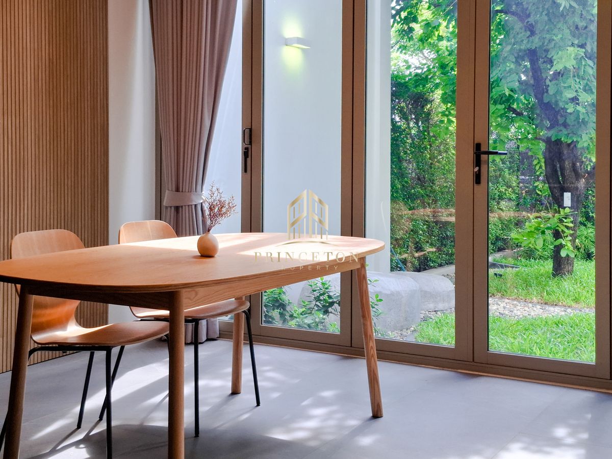 HousePattanakan, Srinakarin : VIVE Rama 9 complete with furniture 📞092-4252445