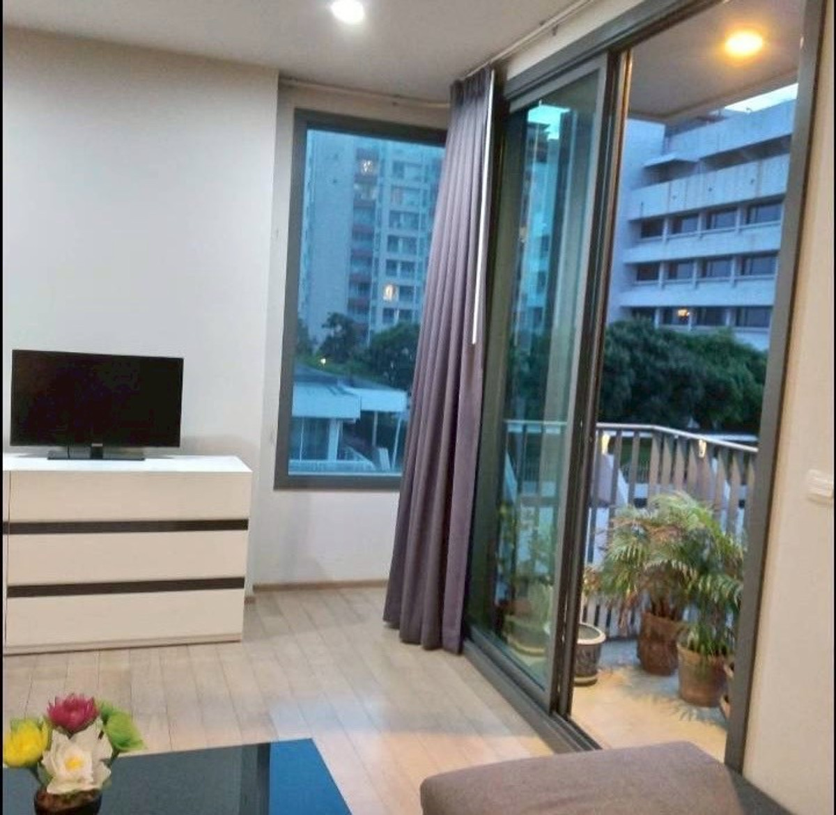 For RentCondoRatchathewi,Phayathai : Pyne by Sansiri (Pen By Sansiri) For Rent (1Bed1bath 45SQM)