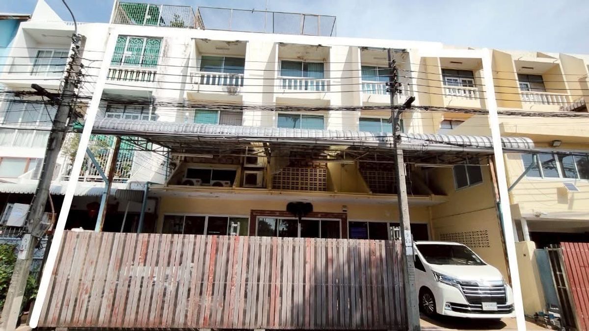 For SaleHome OfficeSathorn, Narathiwat : 🏢✨ 3 commercial buildings with gold locations in Rama 3 Charoenrat