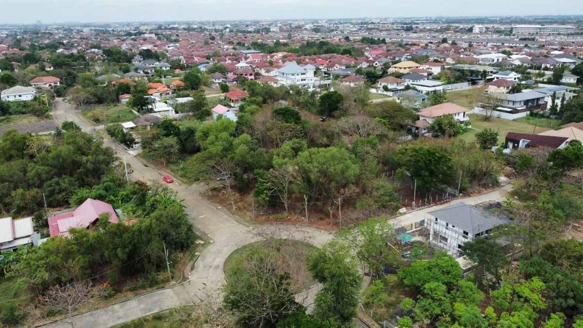 ขายที่ดินปทุมธานี รังสิต ธรรมศาสตร์ : ขายที่ดินเปล่า แปลงริม หมู่บ้านสีวลี 1 รังสิต-คลอง 2 (Land & Houses) 📍 ถนนรังสิต-นครนายก ขายถูกที่สุดในโครงการ‼️ ราคาต่ำกว่าประเมินมาก