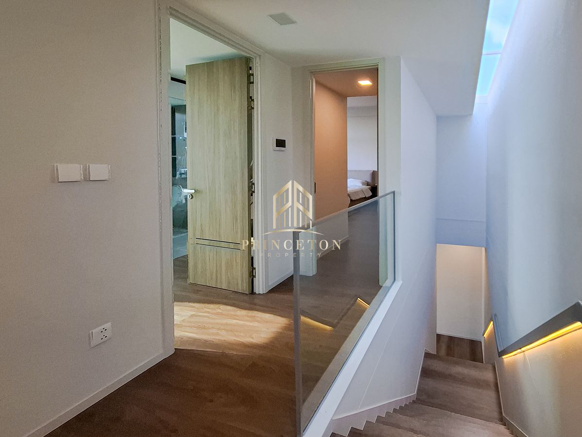 HousePattanakan, Srinakarin : VIVE Rama 9 complete with furniture 📞092-4252445