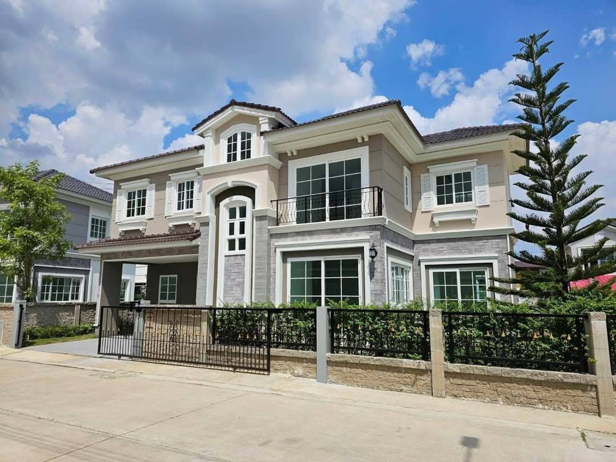 ให้เช่าบ้านสุขุมวิท อโศก ทองหล่อ : 🏡 บ้านเดี่ยวหรูให้เช่า โครงการ Golden Neo สุขุมวิท-ลาซาล พร้อมคลับเฮาส์/สวนส่วนกลาง เหมาะสำหรับคนทำงานในเมือง ใกล้ BTS สำโรง  เฟอร์ฯ ครบ เข้าอยู่ได้ทันที