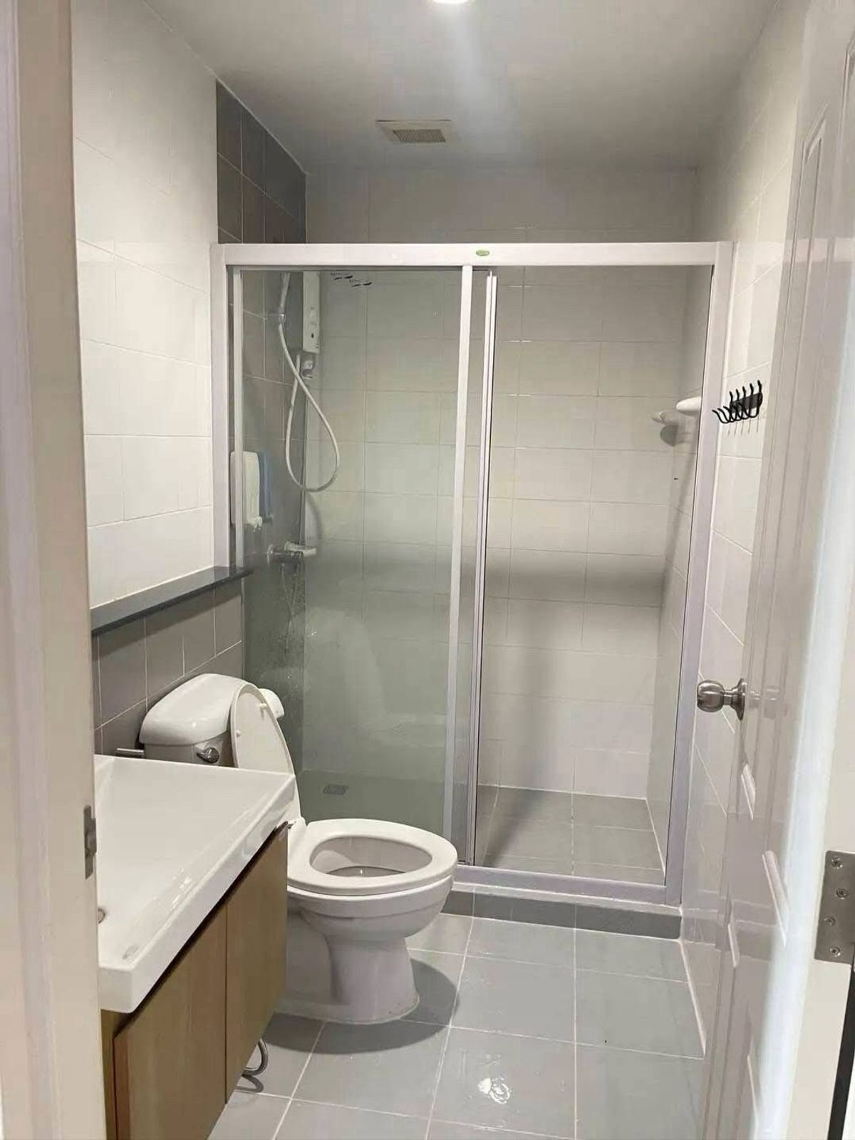 ให้เช่าทาวน์โฮมสมุทรปราการ สำโรง : 💥ForRent💥3Bed • The Color Leisure Village 🏡 Near Mega Bangna‼️ Ready to move in ‼️  Fully Furnished ✨