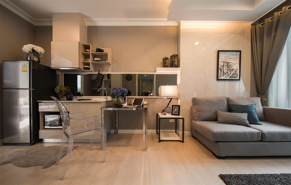 ขายคอนโดพระราม 9 เพชรบุรีตัดใหม่ RCA : ราคาดี ย่านทองหล่อ ใกล้ รพ กรุงเทพ 1 นอน 081-245-7349