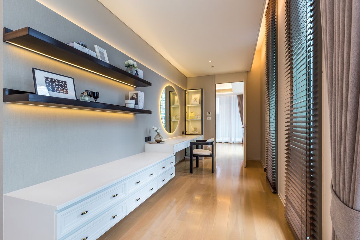 For RentCondoWitthayu, Chidlom, Langsuan, Ploenchit : 🔥For Rent Now🔥 Baan Sindhorn Luxury Residence, an ultra-luxury condo in the heart of Langsuan. 2 bedrooms, 3 bathrooms. Ready to move in❗