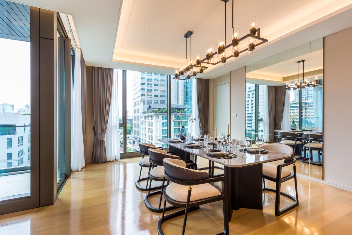 For RentCondoWitthayu, Chidlom, Langsuan, Ploenchit : 🔥For Rent Now🔥 Baan Sindhorn Luxury Residence, an ultra-luxury condo in the heart of Langsuan. 2 bedrooms, 3 bathrooms. Ready to move in❗