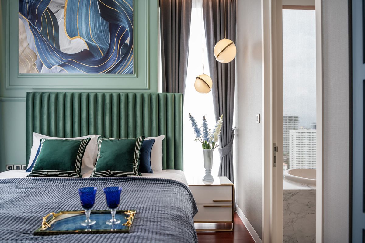 ให้เช่าคอนโดสุขุมวิท อโศก ทองหล่อ : 🔥ให้เช่าด่วน🔥 Khun by Yoo Thonglor 2 ห้องนอน 2 ห้องน้ำ Super Luxury ตกแต่งหรู ห้องสวย เฟอร์นิเจอร์ครบ❗