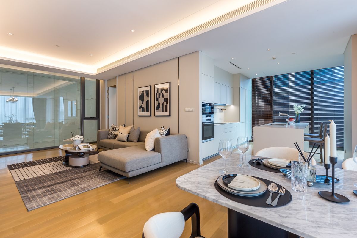 For RentCondoWitthayu, Chidlom, Langsuan, Ploenchit : 🔥For Rent Now🔥 Baan Sindhorn Luxury Residence, an ultra-luxury condo in the heart of Langsuan. 2 bedrooms, 3 bathrooms. Ready to move in❗
