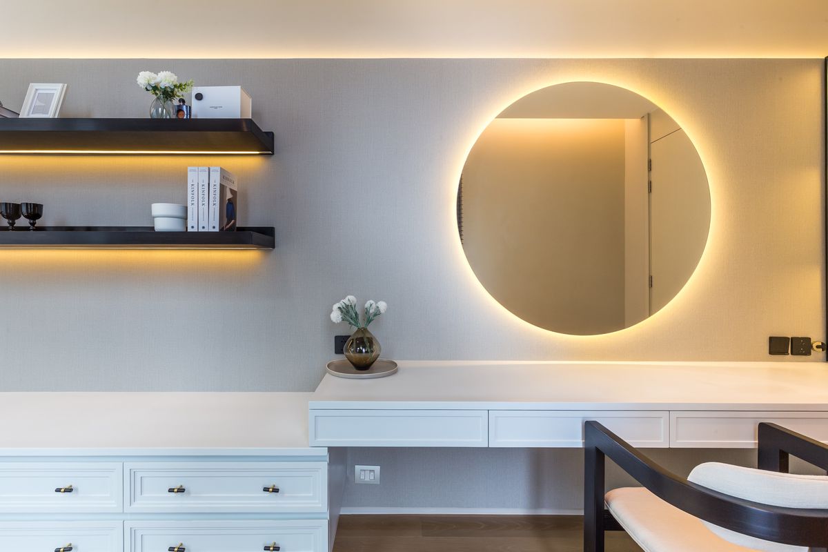 For RentCondoWitthayu, Chidlom, Langsuan, Ploenchit : 🔥For Rent Now🔥 Baan Sindhorn Luxury Residence, an ultra-luxury condo in the heart of Langsuan. 2 bedrooms, 3 bathrooms. Ready to move in❗