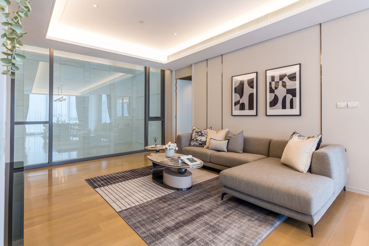 For RentCondoWitthayu, Chidlom, Langsuan, Ploenchit : 🔥For Rent Now🔥 Baan Sindhorn Luxury Residence, an ultra-luxury condo in the heart of Langsuan. 2 bedrooms, 3 bathrooms. Ready to move in❗