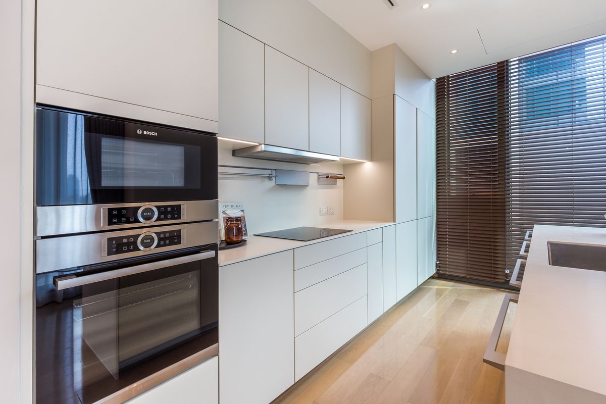 For RentCondoWitthayu, Chidlom, Langsuan, Ploenchit : 🔥For Rent Now🔥 Baan Sindhorn Luxury Residence, an ultra-luxury condo in the heart of Langsuan. 2 bedrooms, 3 bathrooms. Ready to move in❗