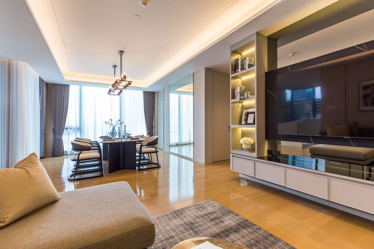 For RentCondoWitthayu, Chidlom, Langsuan, Ploenchit : 🔥For Rent Now🔥 Baan Sindhorn Luxury Residence, an ultra-luxury condo in the heart of Langsuan. 2 bedrooms, 3 bathrooms. Ready to move in❗