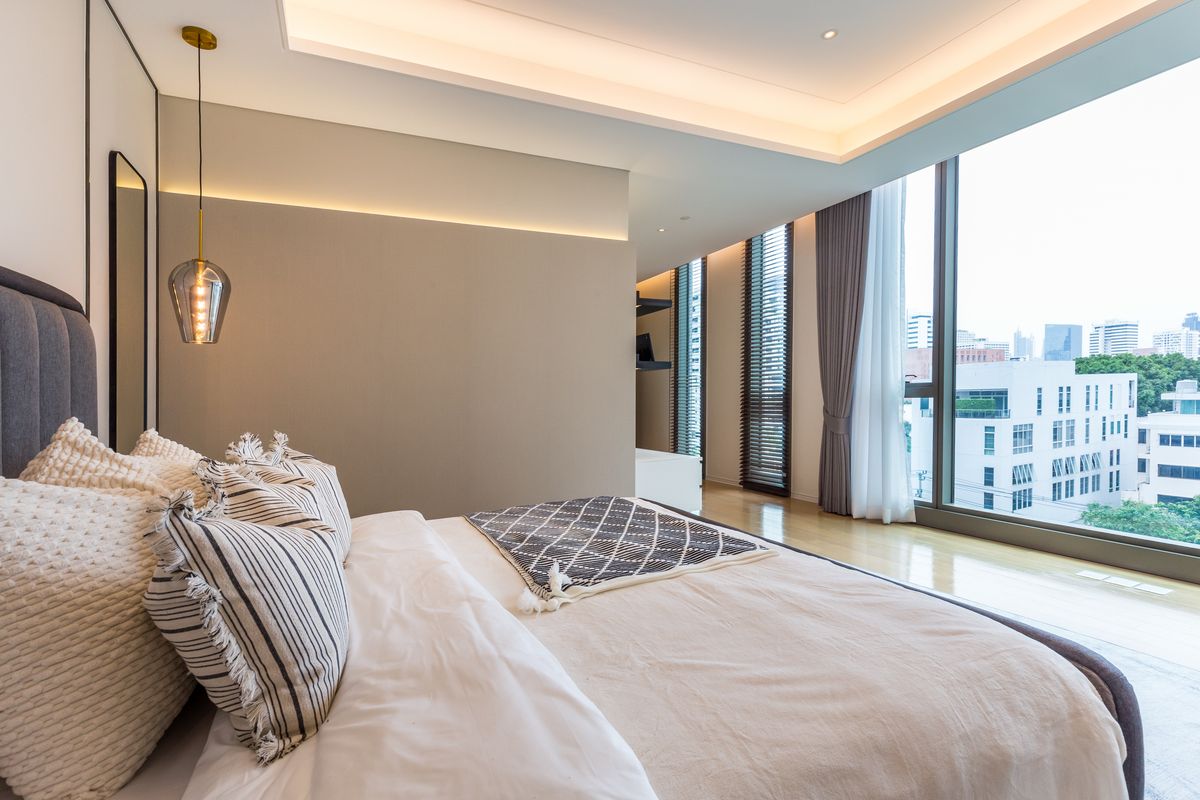 For RentCondoWitthayu, Chidlom, Langsuan, Ploenchit : 🔥For Rent Now🔥 Baan Sindhorn Luxury Residence, an ultra-luxury condo in the heart of Langsuan. 2 bedrooms, 3 bathrooms. Ready to move in❗