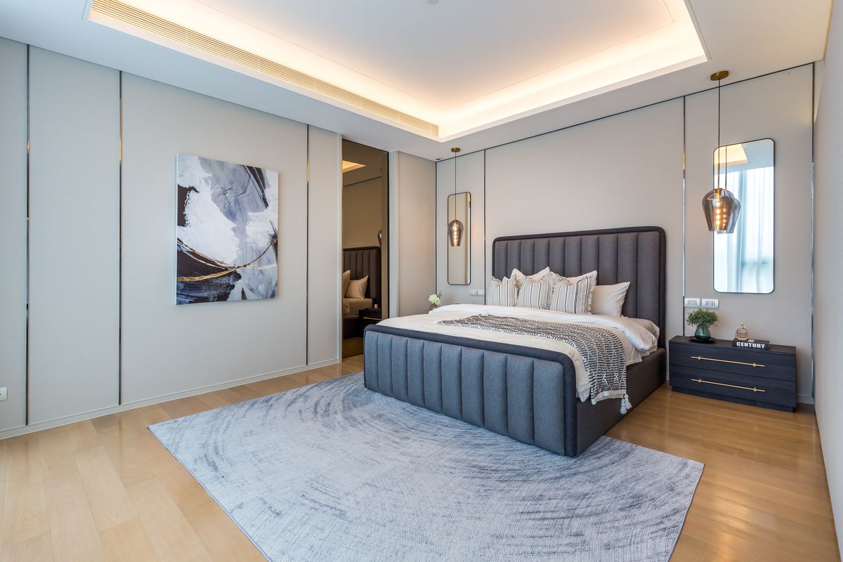 For RentCondoWitthayu, Chidlom, Langsuan, Ploenchit : 🔥For Rent Now🔥 Baan Sindhorn Luxury Residence, an ultra-luxury condo in the heart of Langsuan. 2 bedrooms, 3 bathrooms. Ready to move in❗